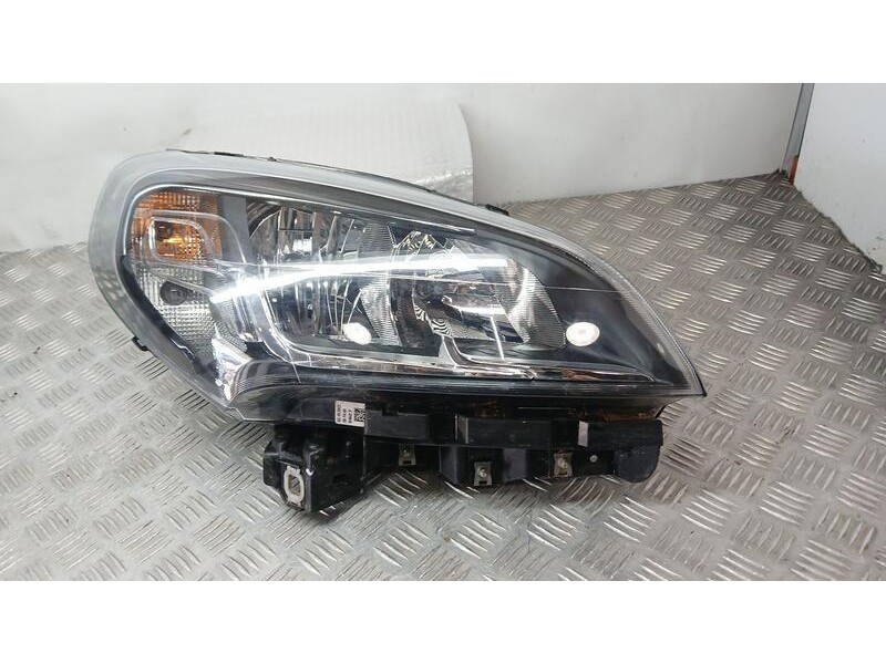 Recambio de faro derecho para fiat doblo caja/chasis (263_) 1.6 d multijet referencia OEM IAM 521064560 MAKO 1049699900010