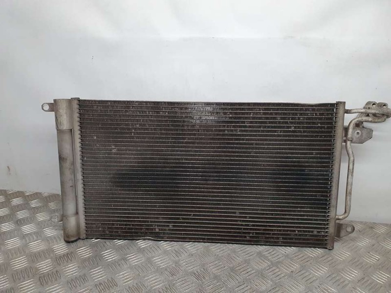 Recambio de condensador / radiador aire acondicionado para volkswagen polo (6r1) advance referencia OEM IAM 6R0820411Q ED828001 