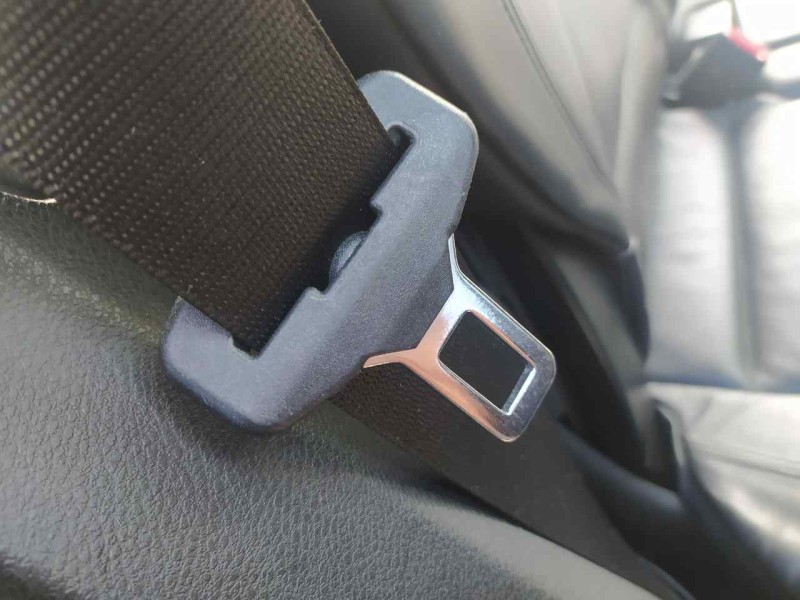 Recambio de cinturon seguridad trasero derecho para bmw x5 (e70) 3.0 d referencia OEM IAM 72117161060  