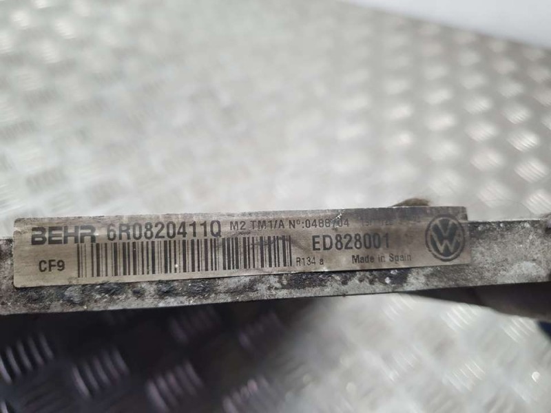 Recambio de condensador / radiador aire acondicionado para volkswagen polo (6r1) advance referencia OEM IAM 6R0820411Q ED828001 