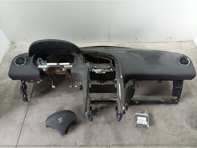 Recambio de kit airbag para peugeot 3008 active referencia OEM IAM 4112PF  C/ SALPICADERO