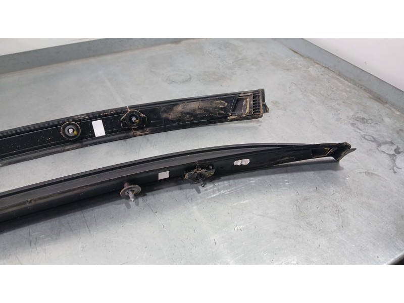 Recambio de barras techo para ford kuga iii (dfk) 2.5 duratec plug-in-hybrid referencia OEM IAM 2467671 2467671 IZQUIERDA   2634