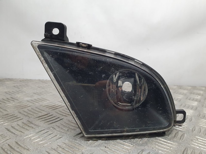 Recambio de faro antiniebla derecho para bmw serie 5 berlina (e60) 520d referencia OEM IAM 717771206 0305083002 