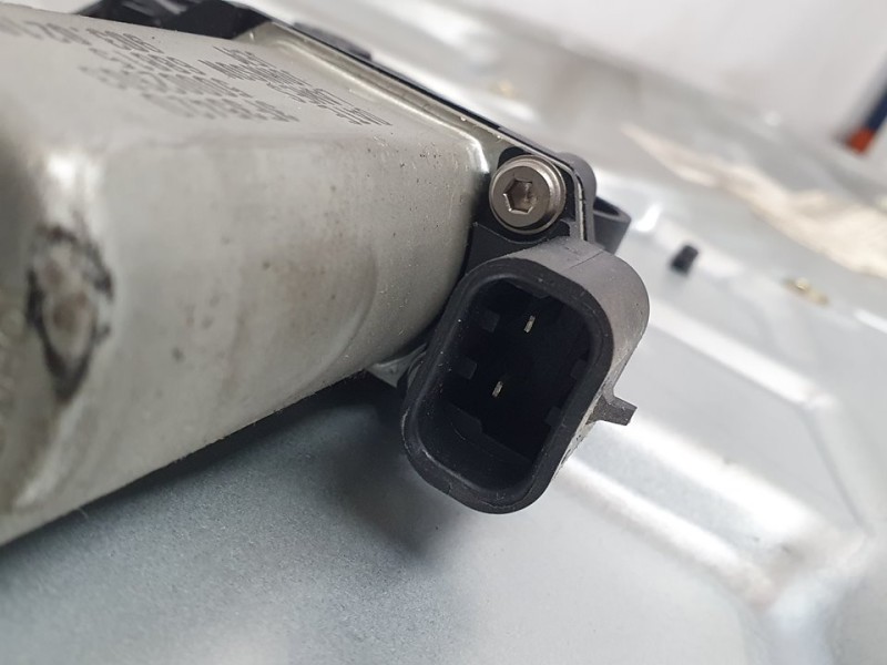 Recambio de elevalunas delantero izquierdo para fiat stilo (192) 1.9 120 dynamic multijet referencia OEM IAM 517590770  ELECTRIC