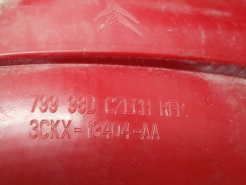 Recambio de piloto trasero derecho para citroën c2 vtr referencia OEM IAM 79998D 3CKX13404AA 