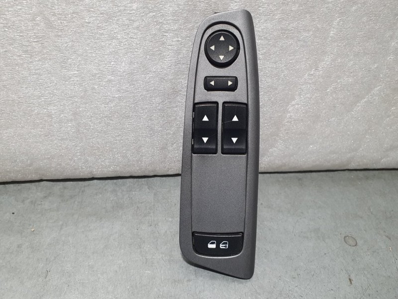 Recambio de mando elevalunas delantero izquierdo para fiat stilo (192) 1.9 120 dynamic multijet referencia OEM IAM SIN REF  
