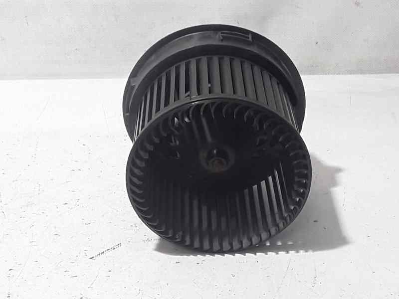 Recambio de motor calefaccion para peugeot 207 sport referencia OEM IAM N102992G  VALEO 2 PINS