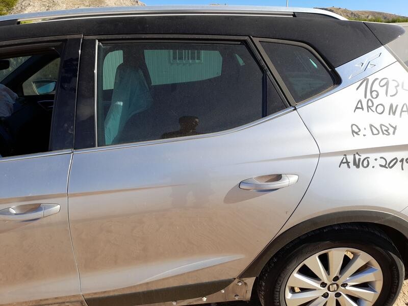 Recambio de puerta trasera izquierda para seat arona (kj7, kjp) 1.0 tgi referencia OEM IAM 6F9833051E  