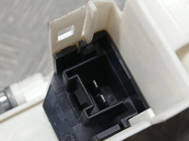 Recambio de motor elevalunas trasero derecho para seat alhambra (710) style referencia OEM IAM 8K0959801B  1101919810200