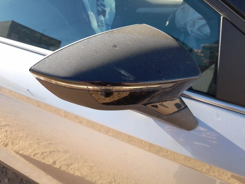 Recambio de retrovisor derecho para seat arona (kj7, kjp) 1.0 tgi referencia OEM IAM 6F1857508AC ELECTRICO/ABATIBLE 