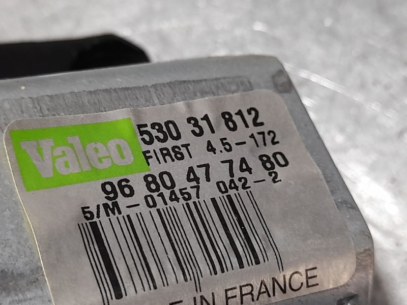 Recambio de motor limpia trasero para peugeot 3008 active referencia OEM IAM 9680477480 53031812 VALEO