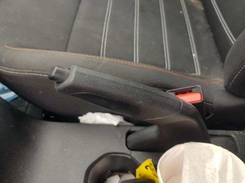 Recambio de palanca freno de mano para dacia sandero stepway referencia OEM IAM 360101927R  