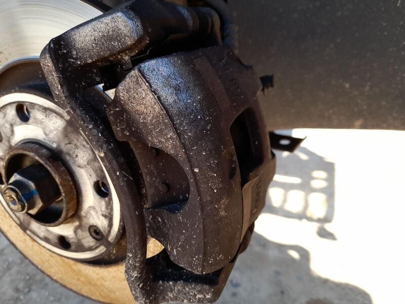 Recambio de pinza freno delantera derecha para citroën c-elysee (dd_) 1.2 vti 82 referencia OEM IAM 1608691080 MANDO 