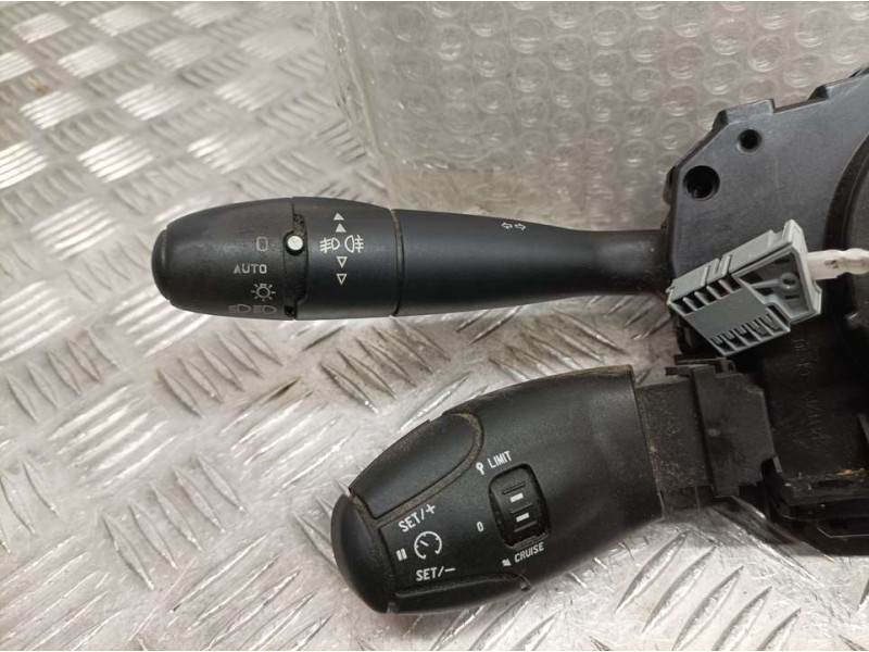 Recambio de mando luces y limpia para citroën c3 1.4 hdi cool referencia OEM IAM 96660117XT  