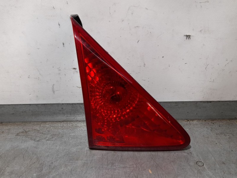 Recambio de piloto trasero izquierdo para peugeot 3008 active referencia OEM IAM 9683461080 26030104 INTERIOR