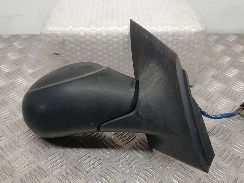 Recambio de retrovisor derecho para citroën c2 vtr referencia OEM IAM 8149ZQ  ELECTRICO