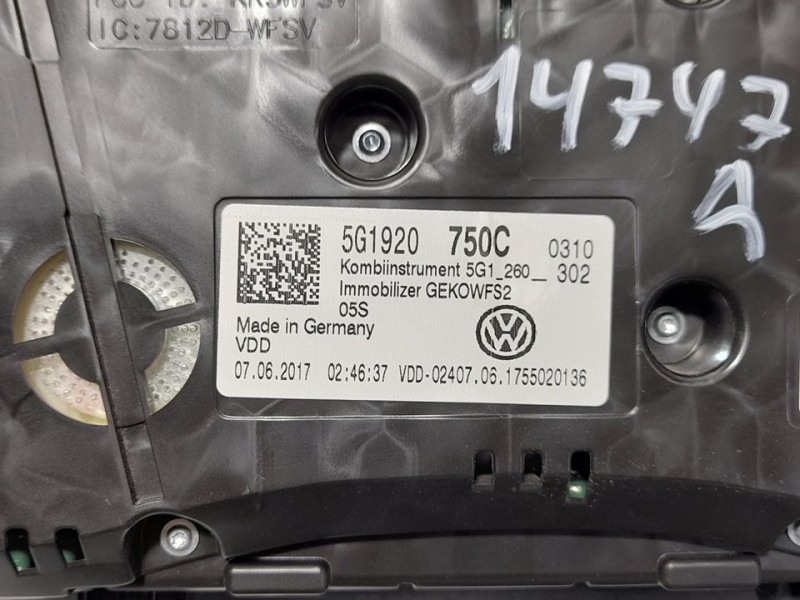 Recambio de cuadro instrumentos para volkswagen golf vii sportsvan advance bluemotion tech referencia OEM IAM 5G1920750C A2C1230
