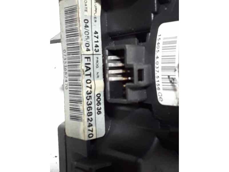 Recambio de mando luces y limpia para fiat stilo (192) 1.6 16v referencia OEM IAM 07353682470  