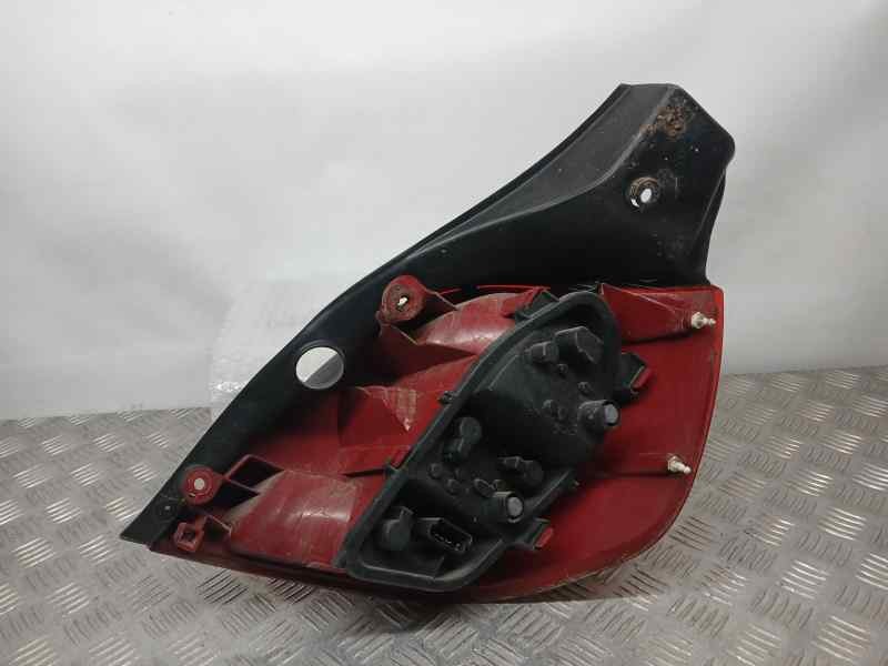 Recambio de piloto trasero izquierdo para renault clio iii authentique referencia OEM IAM 8200459962 89070837 VALEO ROZADO