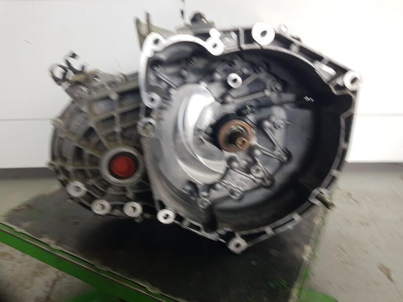 Recambio de caja cambios para jeep renegade longitude fwd referencia OEM IAM 55236747  6 VELOCIDADES