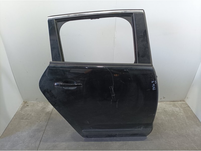 Recambio de puerta trasera derecha para peugeot 3008 active referencia OEM IAM 9008V4  TOCADA