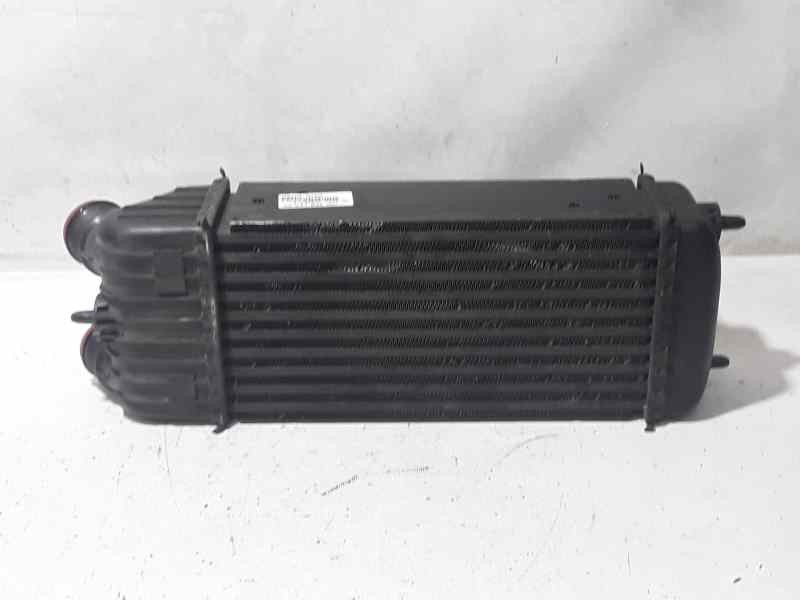 Recambio de intercooler para peugeot 207 sport referencia OEM IAM 9651184880 H1400 BEHR