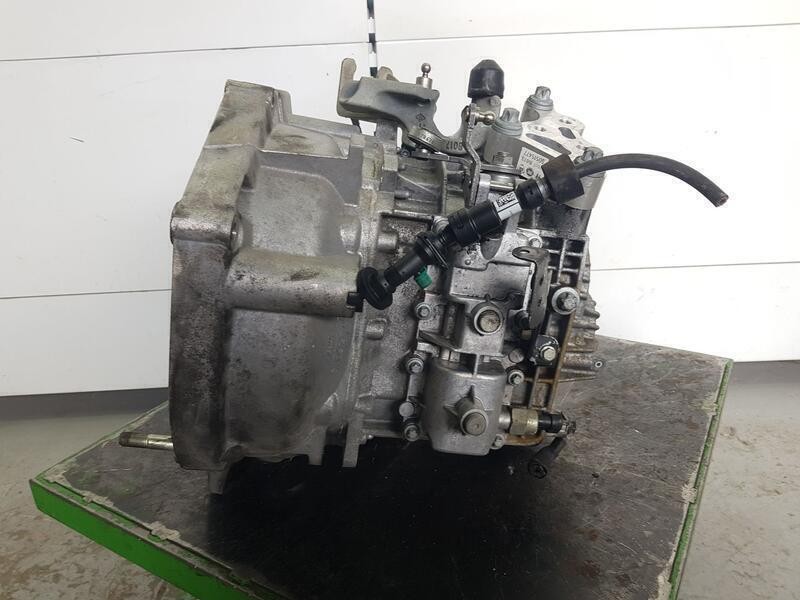 Recambio de caja cambios para jeep renegade longitude fwd referencia OEM IAM 55236747  6 VELOCIDADES