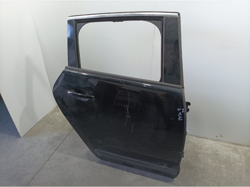 Recambio de puerta trasera derecha para peugeot 3008 active referencia OEM IAM 9008V4  TOCADA