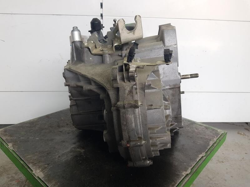 Recambio de caja cambios para jeep renegade longitude fwd referencia OEM IAM 55236747  6 VELOCIDADES