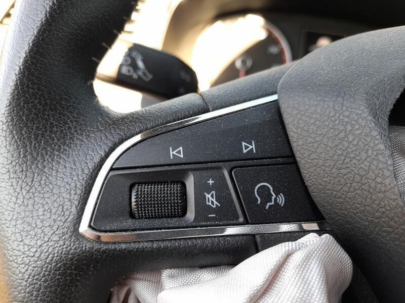 Recambio de volante para seat arona (kj7, kjp) 1.0 tgi referencia OEM IAM 6F0419091B  