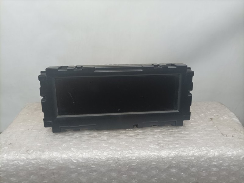 Recambio de pantalla multifuncion para chevrolet orlando lt referencia OEM IAM 22824480G A2C31406500 ROZADA