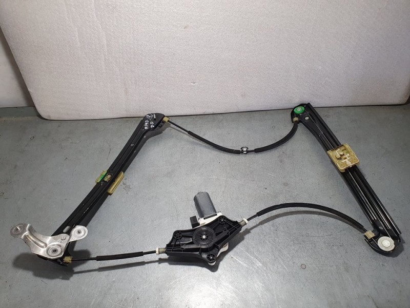 Recambio de elevalunas delantero derecho para volkswagen golf vii sportsvan advance bluemotion tech referencia OEM IAM 5G4837462