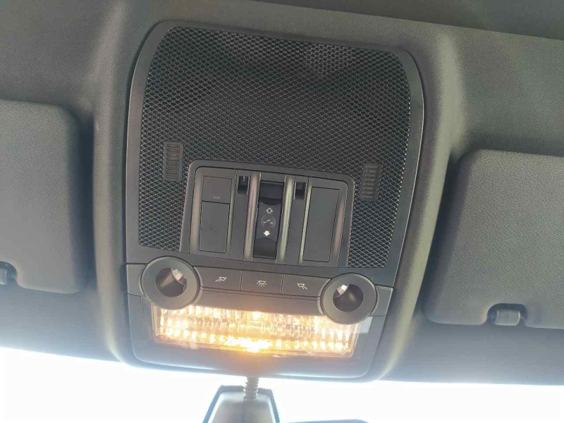 Recambio de luz interior para bmw x5 (e70) 3.0 d referencia OEM IAM 61319225960  