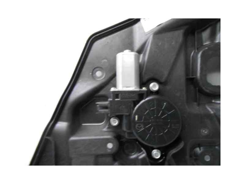 Recambio de elevalunas trasero derecho para mazda 2 lim. (de) 1.3 style (5-ptas.) referencia OEM IAM   