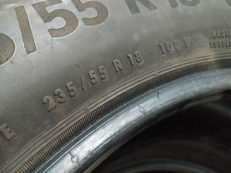 Recambio de neumatico pareja para neumaticos reutilizados - referencia OEM IAM 2355518100V 235/55/18/100V CONTINENTAL