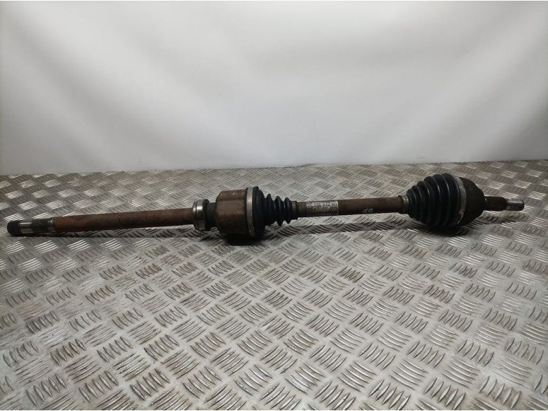 Recambio de transmision delantera derecha para peugeot 508 sw allure referencia OEM IAM 9686867380  