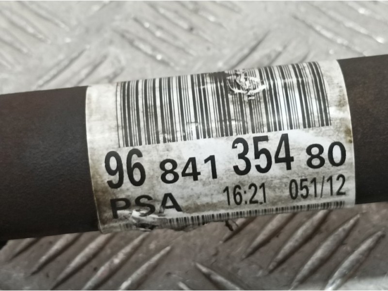 Recambio de transmision delantera derecha para peugeot 3008 active referencia OEM IAM 9684135480  