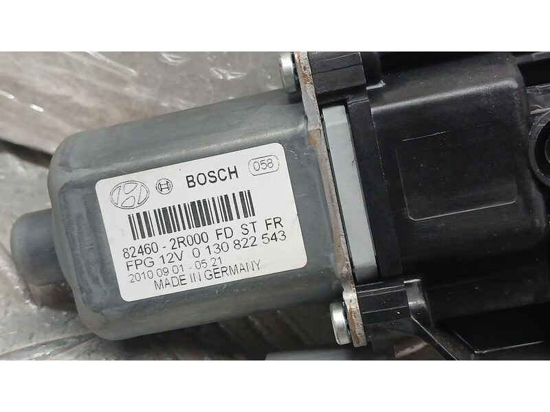 Recambio de motor elevalunas delantero derecho para hyundai i30 classic referencia OEM IAM 824602R000 BOSCH 0130822543