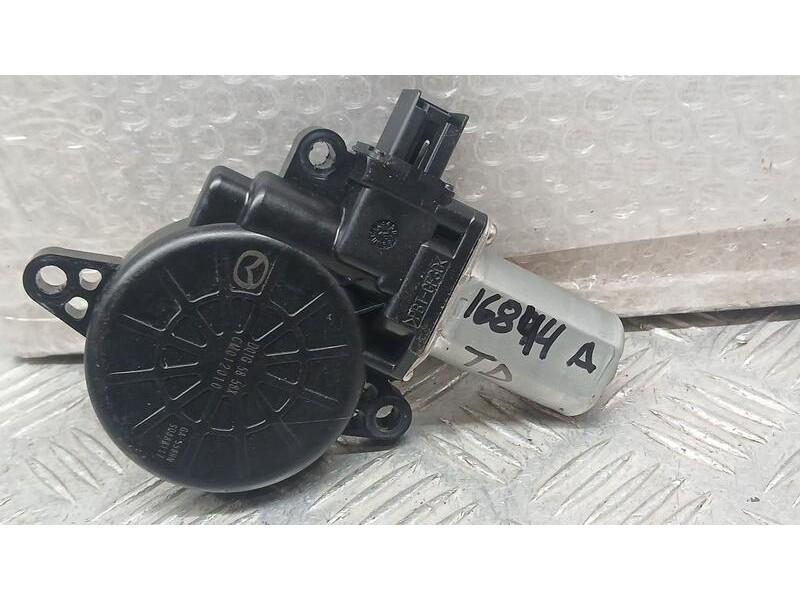 Recambio de motor elevalunas trasero derecho para mazda 2 (de_, dh_) 1.4 mzr-cd referencia OEM IAM D01G5858X  CM012010