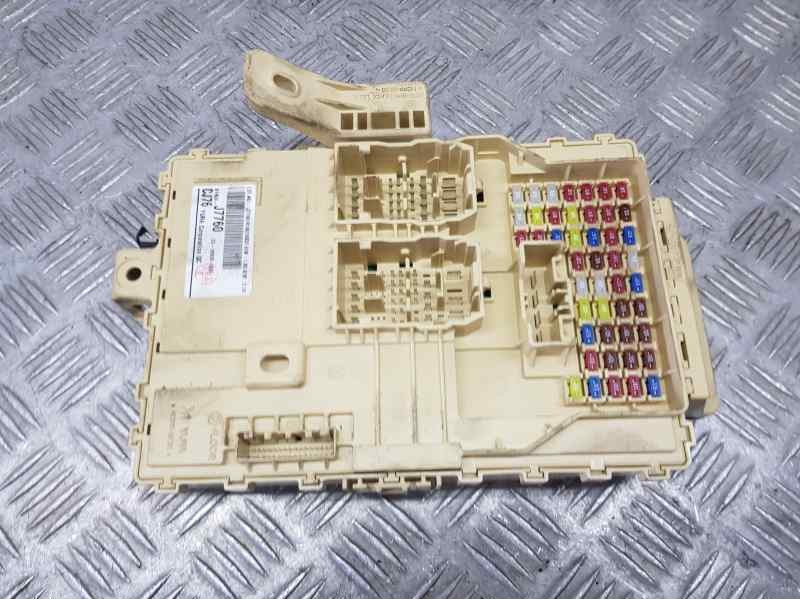 Recambio de caja reles / fusibles para kia cee´d drive referencia OEM IAM 91950J7760 1318928092 