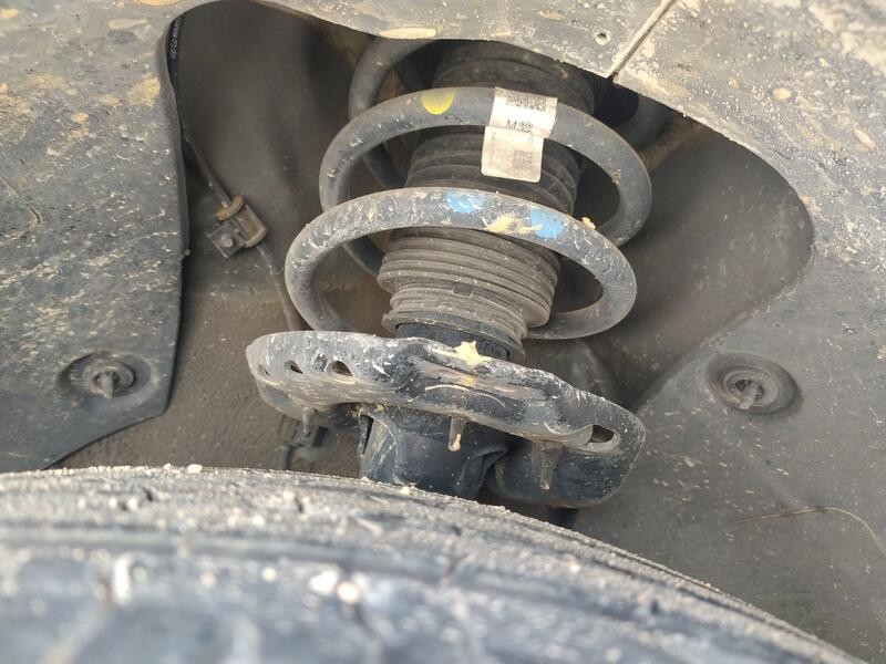 Recambio de amortiguador delantero derecho para kia sportage iv (ql, qle) 1.6 gdi referencia OEM IAM 54660F1550  