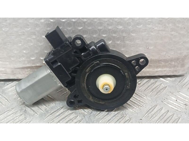 Recambio de motor elevalunas trasero derecho para mazda 2 (de_, dh_) 1.4 mzr-cd referencia OEM IAM D01G5858X  CM012010