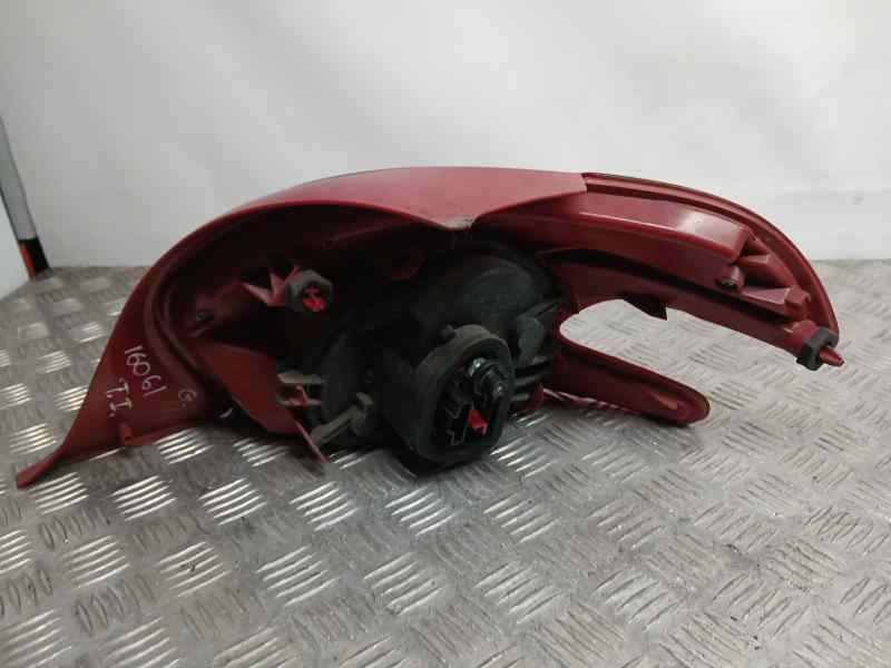 Recambio de piloto trasero izquierdo para peugeot 208 active referencia OEM IAM 9672628280  ROZADO