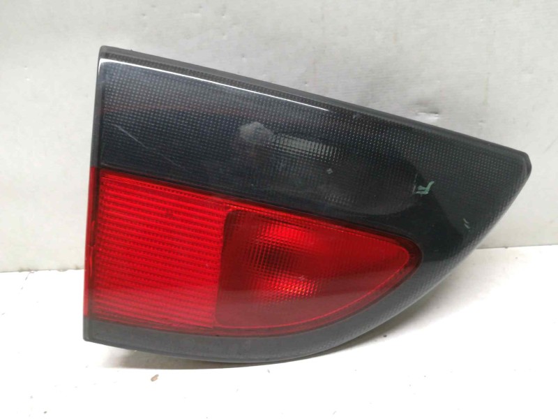 Recambio de piloto trasero izquierdo para renault megane i classic (la0) referencia OEM IAM   