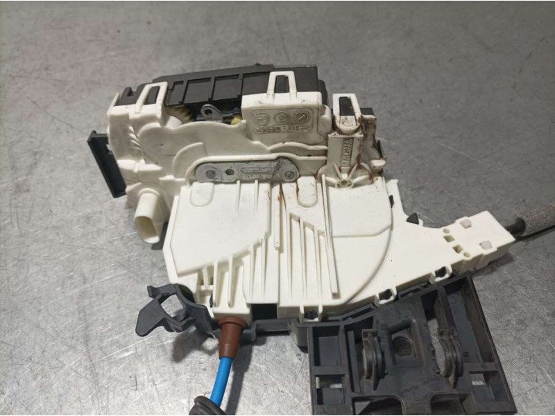 Recambio de cerradura puerta delantera izquierda para mercedes-benz clase gla (w156) gla 200 (156.943) referencia OEM IAM M12284