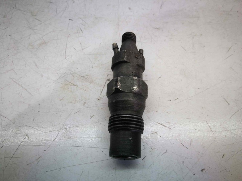 Recambio de inyector para renault rapid/express (f40) 1.9 diesel referencia OEM IAM KCA30S44  BOSCH