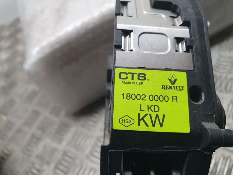 Recambio de potenciometro pedal para renault megane iv berlina 5p limited referencia OEM IAM 180020000R  