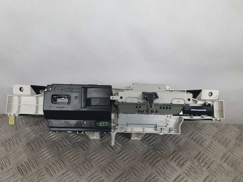 Recambio de pantalla multifuncion para mazda cx-7 (er) active referencia OEM IAM 4682009109 DENSO 