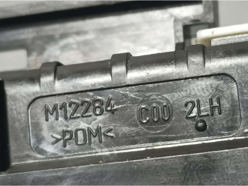 Recambio de cerradura puerta delantera izquierda para mercedes-benz clase gla (w156) gla 200 (156.943) referencia OEM IAM M12284