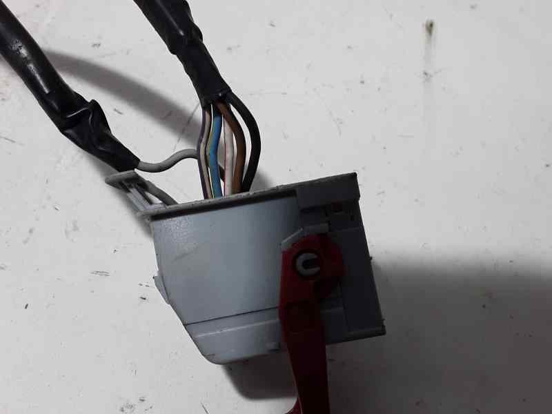 Recambio de retrovisor izquierdo para fiat stilo (192) 1.6 16v referencia OEM IAM  7 CABLES ELECTRICO